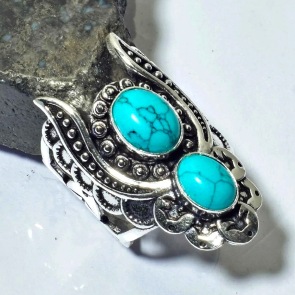 UNISEX, RARE TURQUOISE GEMSTONE RING